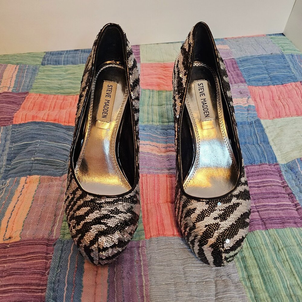 Steve Madden Bliss Zebra Platform Heels, Black and Silver Sequins, Size 8.5